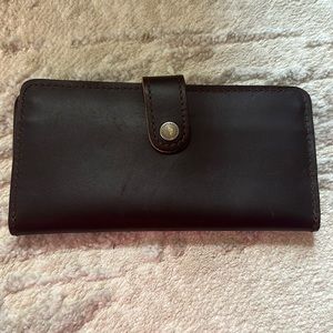 Portland leather bifold snap wallet